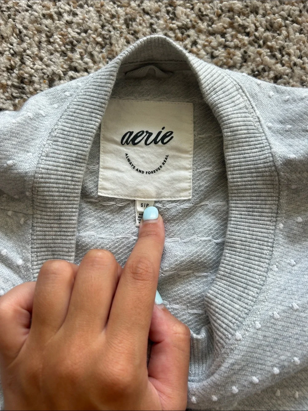 aerie Light Gray Crewneck sweater